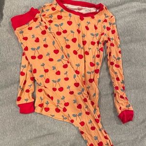 Little sleepies pj set